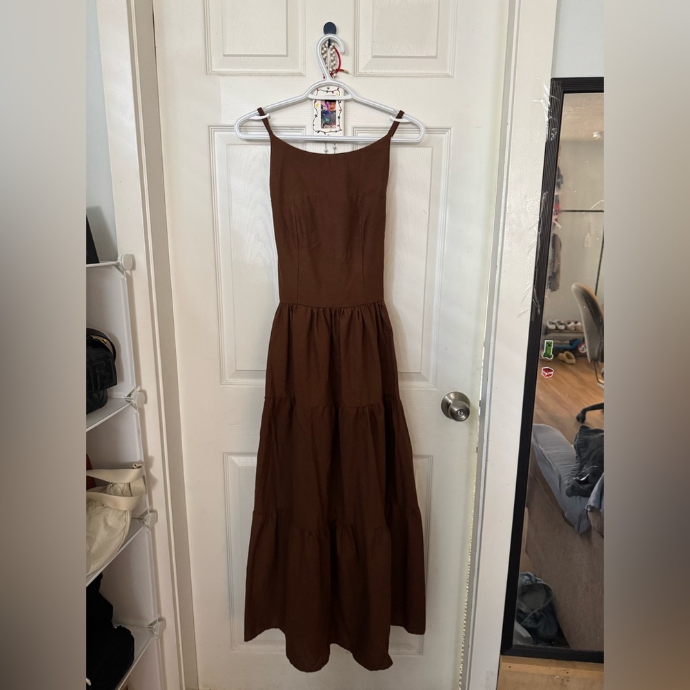 Elegant Brown Sleeveless Dress